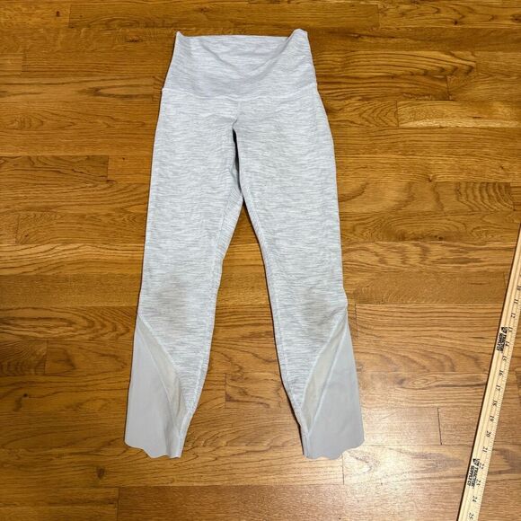 Lululemon Wunder Under High Rise Leggings Scalloped Hem Crop Size 2 - Picture 2 of 5